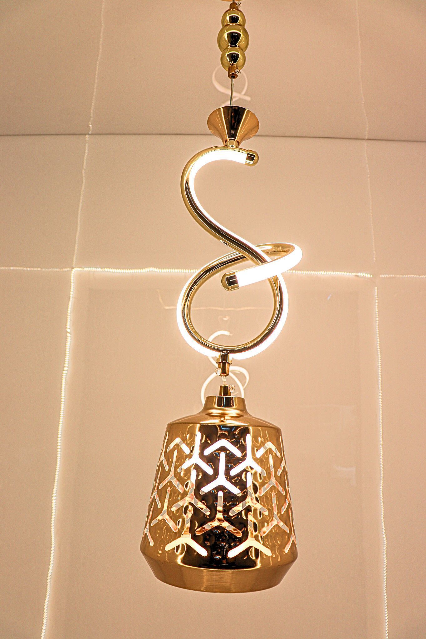 Chic Sophistication with the Gold Swirl Pendant Light - Swanart