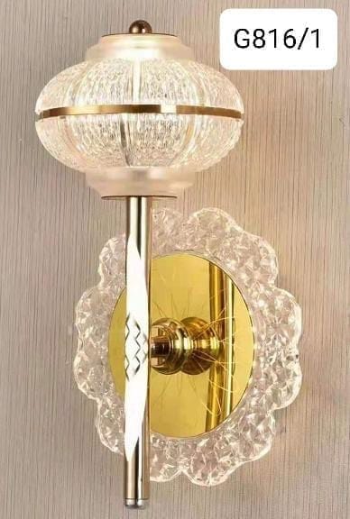 Swanart G816 wall light fixture with elegant design, featuring a sleek metal frame and frosted glass shade for ambient lighting.