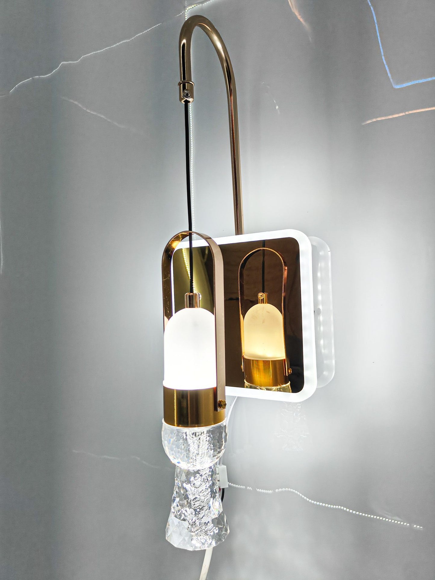 Swanart Modern Crystal Wall Sconce with LED Mirror - Elegant Bathroom Vanity Light Fixture with Gold Finish & Crystal Shade - Swanart