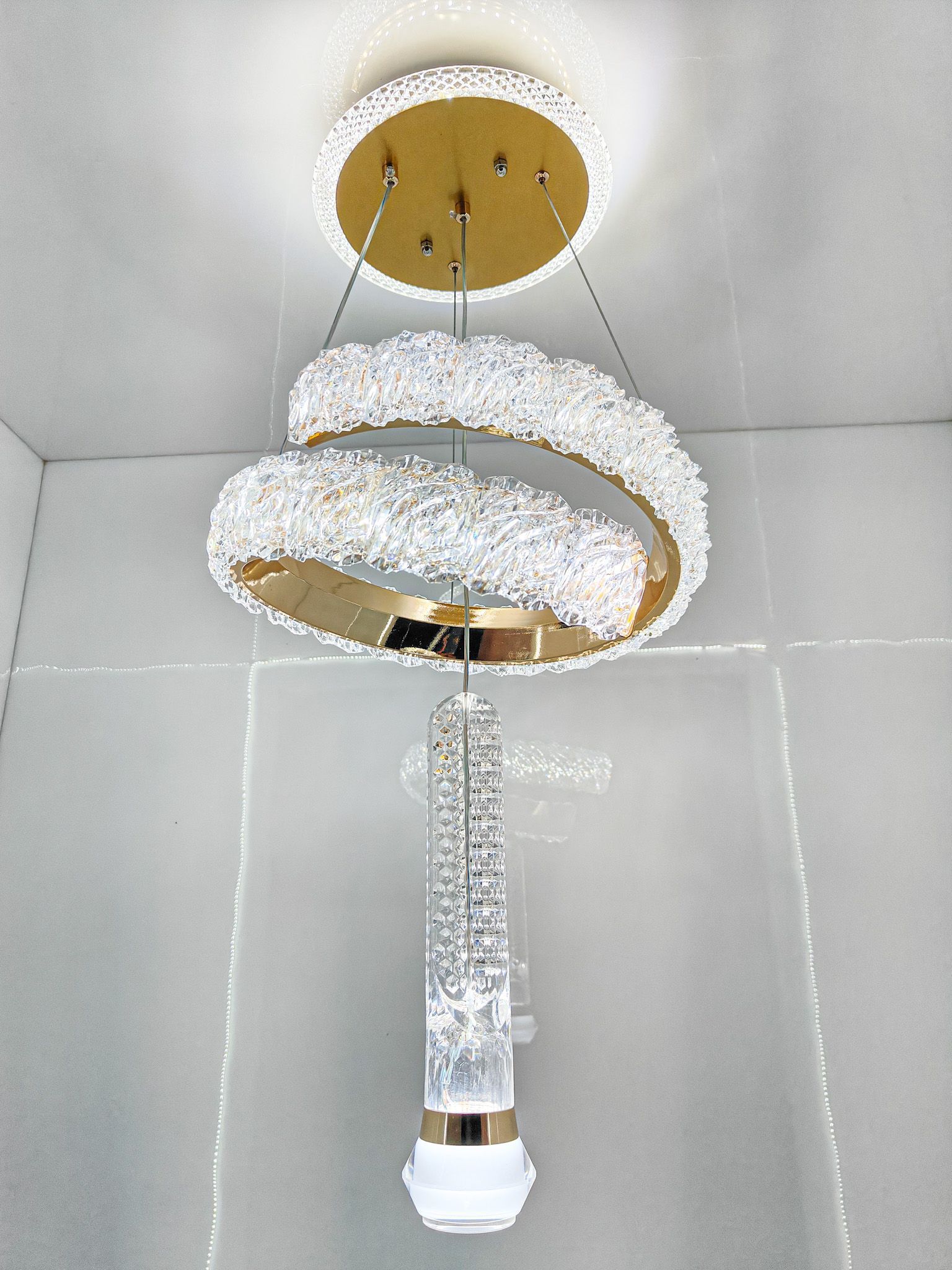 swanart Icelis Crystal LED Chandelier – Modern Pendant Ceiling Light with 3-in-1 Color Change, Adjustable Height, Luxurious Crystal & Metal Design, Ideal for Living Room, Dining Room & Bedroom - Swanart