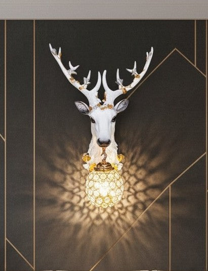 Swanart Elegant Deer Head Wall Lamp with Golden Crystal Pendant, 64cm Wall Mounted Light Fixture for Living Room, Bedroom, or Hallway - Unique Artistic Decor with Warm Glow - Modern & Luxurious Design - Swanart