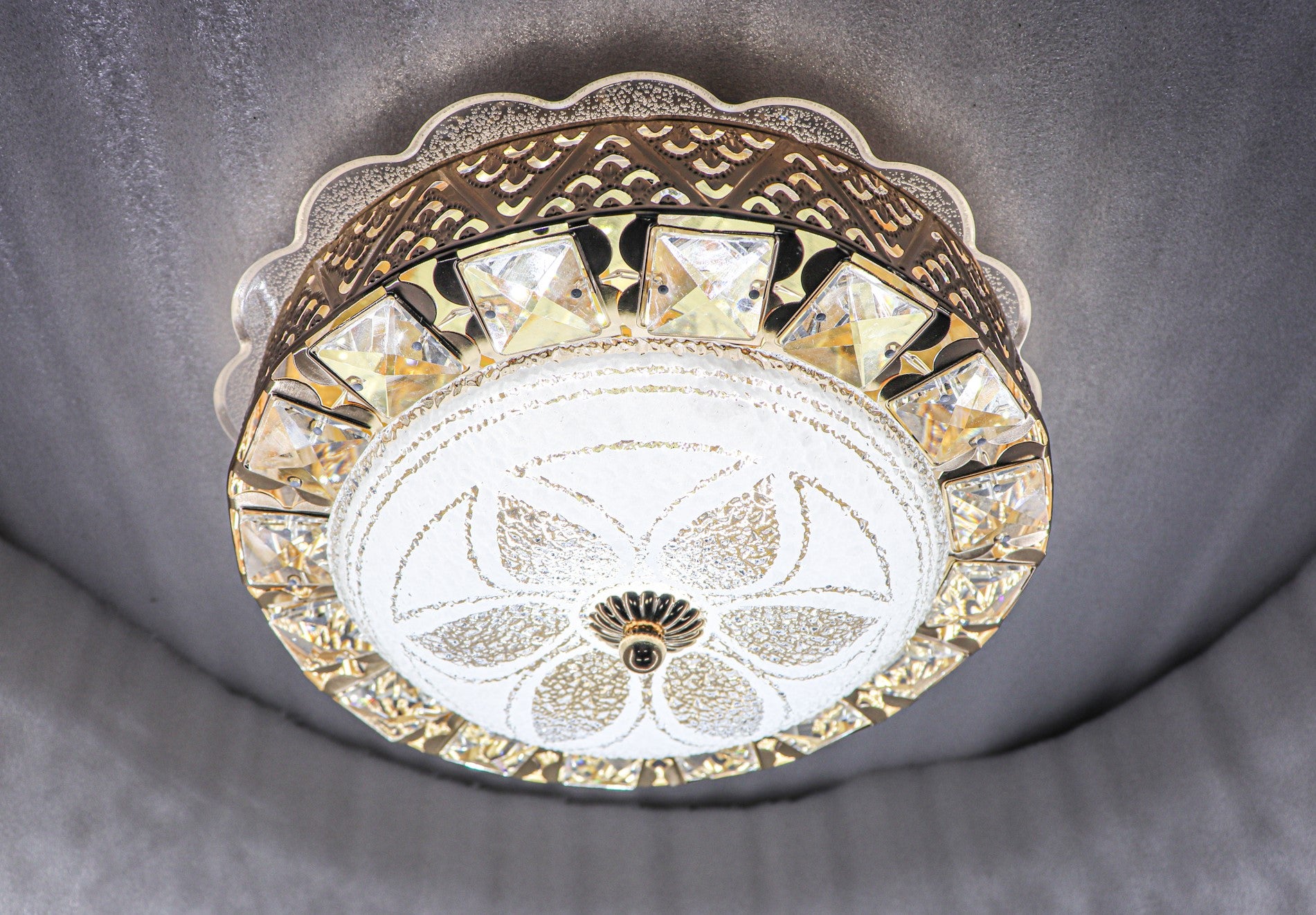Swanart Elegant Crystal Chandelier Ceiling Light - Multi-Layer Luxury Design - Ideal for Dining Room & Living Room - Swanart