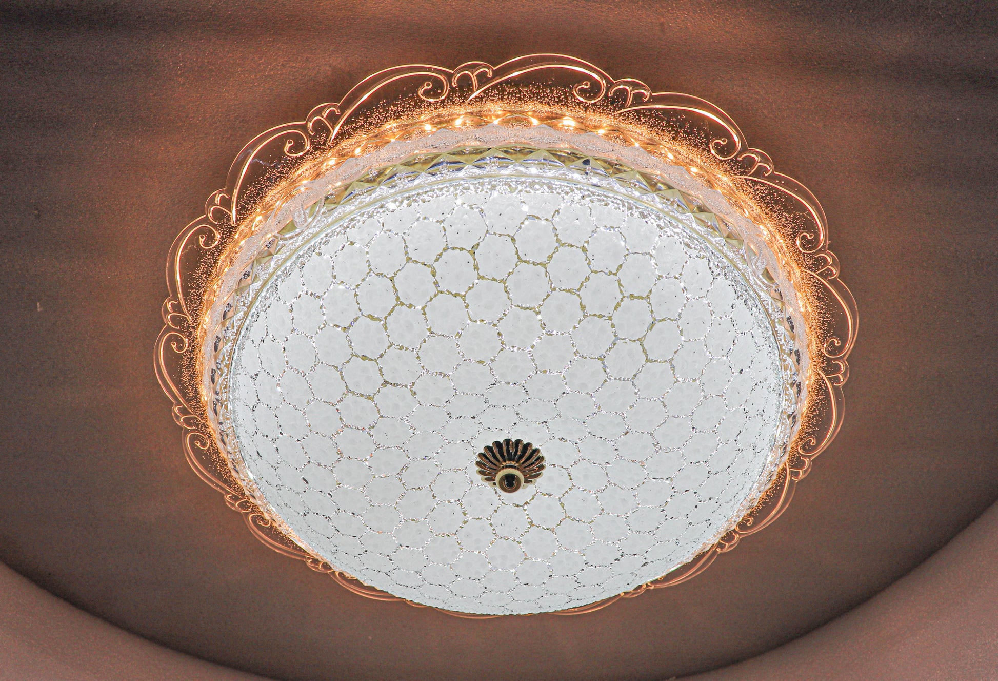 Swanart Chandelier With Bluetooth Speaker - Swanart