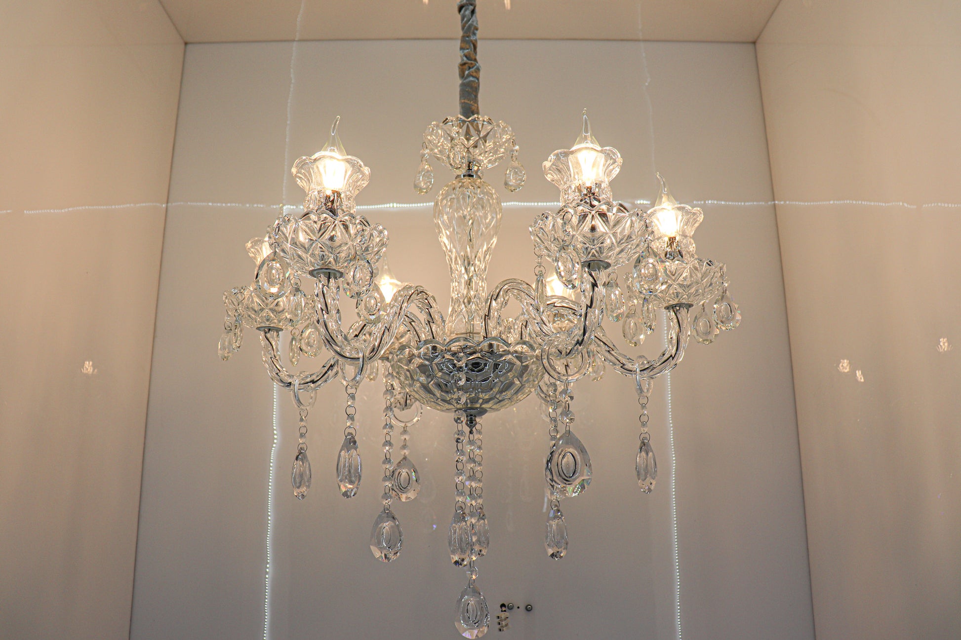 Swanart Elegant K9 Crystal Italian Chandelier Light – Luxurious 6-Light Ceiling Fixture, Modern European Design for Living Room, Dining, and Bedroom - Swanart