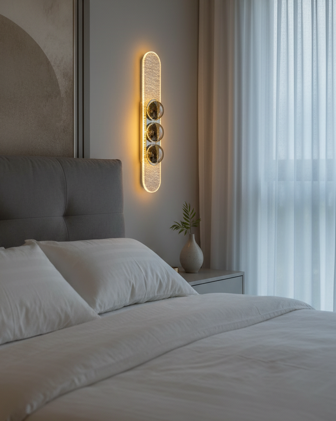 Swanart Modern LED Wall Light, Decorative Wall Lamp with Golden Bubble Design, Warm Ambient Wall Light, Luxury Wall Sconce for Living Room, Bedroom, Hallway & Home Decor