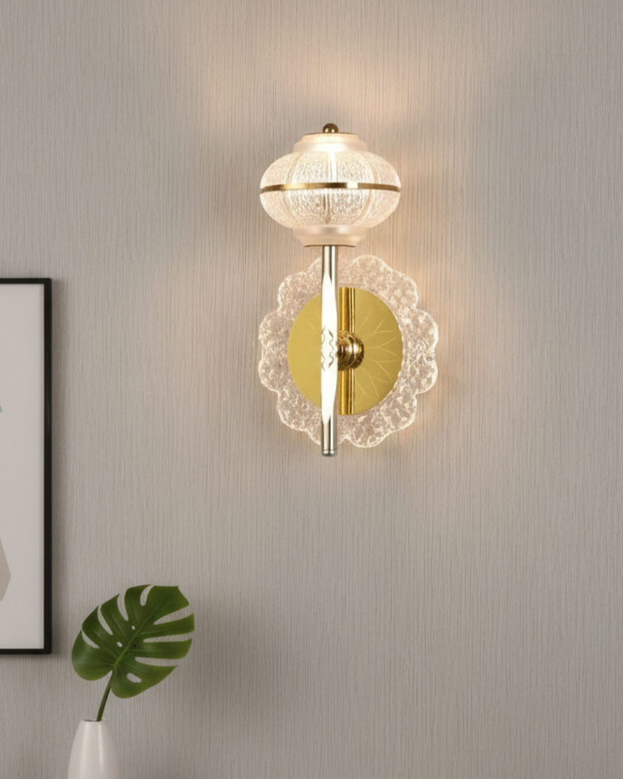 Swanart Swanart Wall Light G816 mounted on a wall, showcasing its modern design and sleek metallic finish in a home interior.
