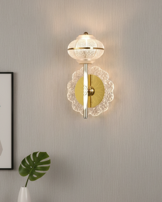 Swanart Swanart Wall Light G816 mounted on a wall, showcasing its modern design and sleek metallic finish in a home interior.