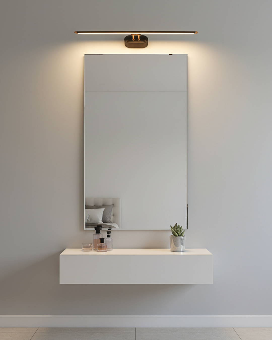 Swanart modern LED mirror light with warm white illumination, metal wall-mounted vanity lamp for bathroom or dressing table.