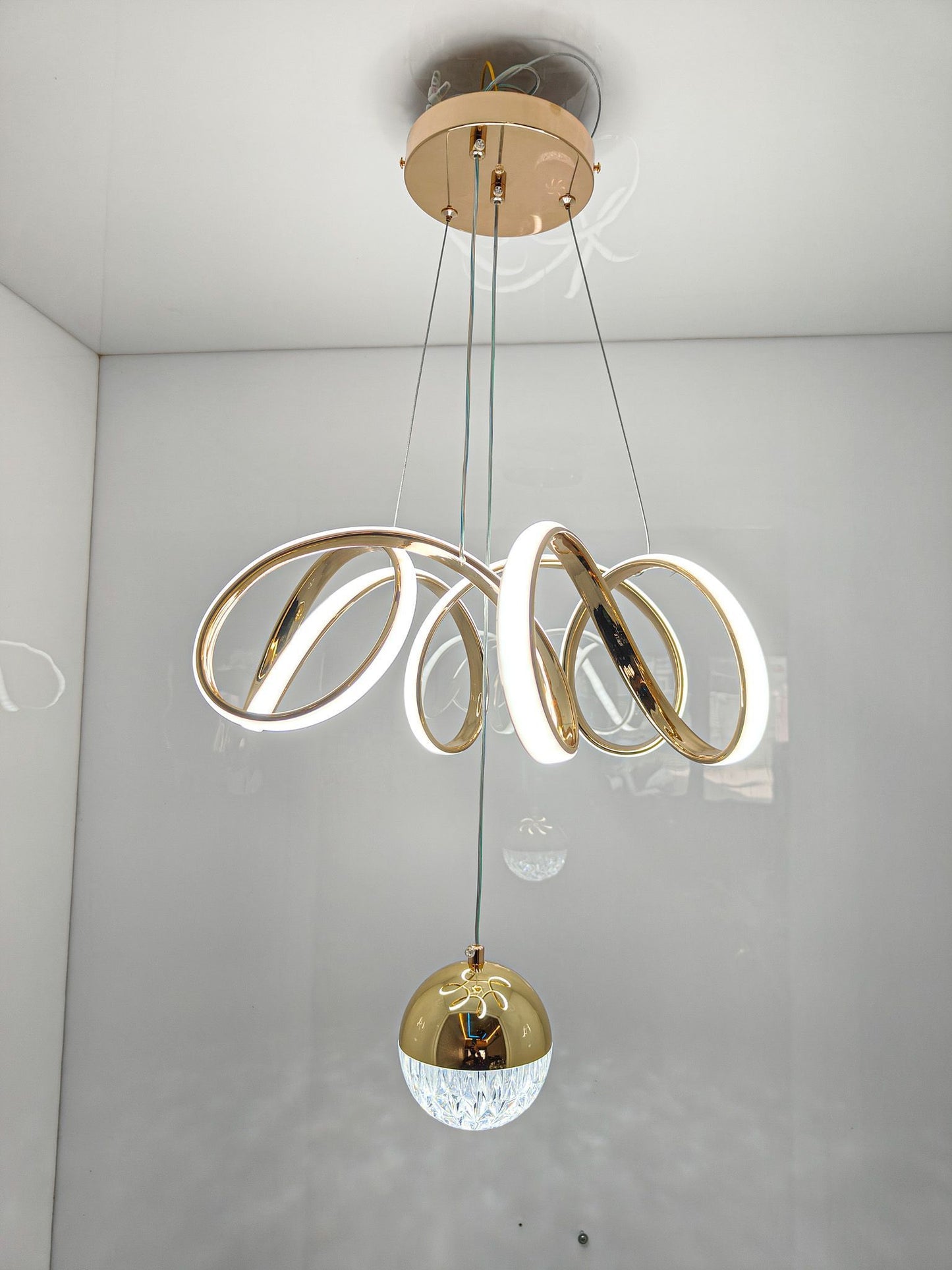 swanart Contemporary Chic Profile Pendant Light - Swanart
