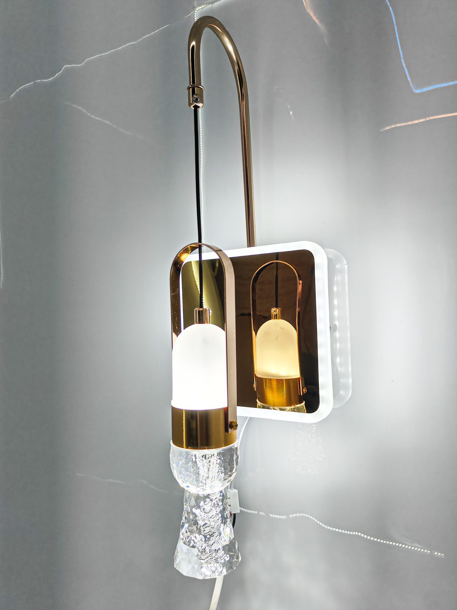 Swanart Modern Crystal Wall Sconce with LED Mirror - Elegant Bathroom Vanity Light Fixture with Gold Finish & Crystal Shade - Swanart