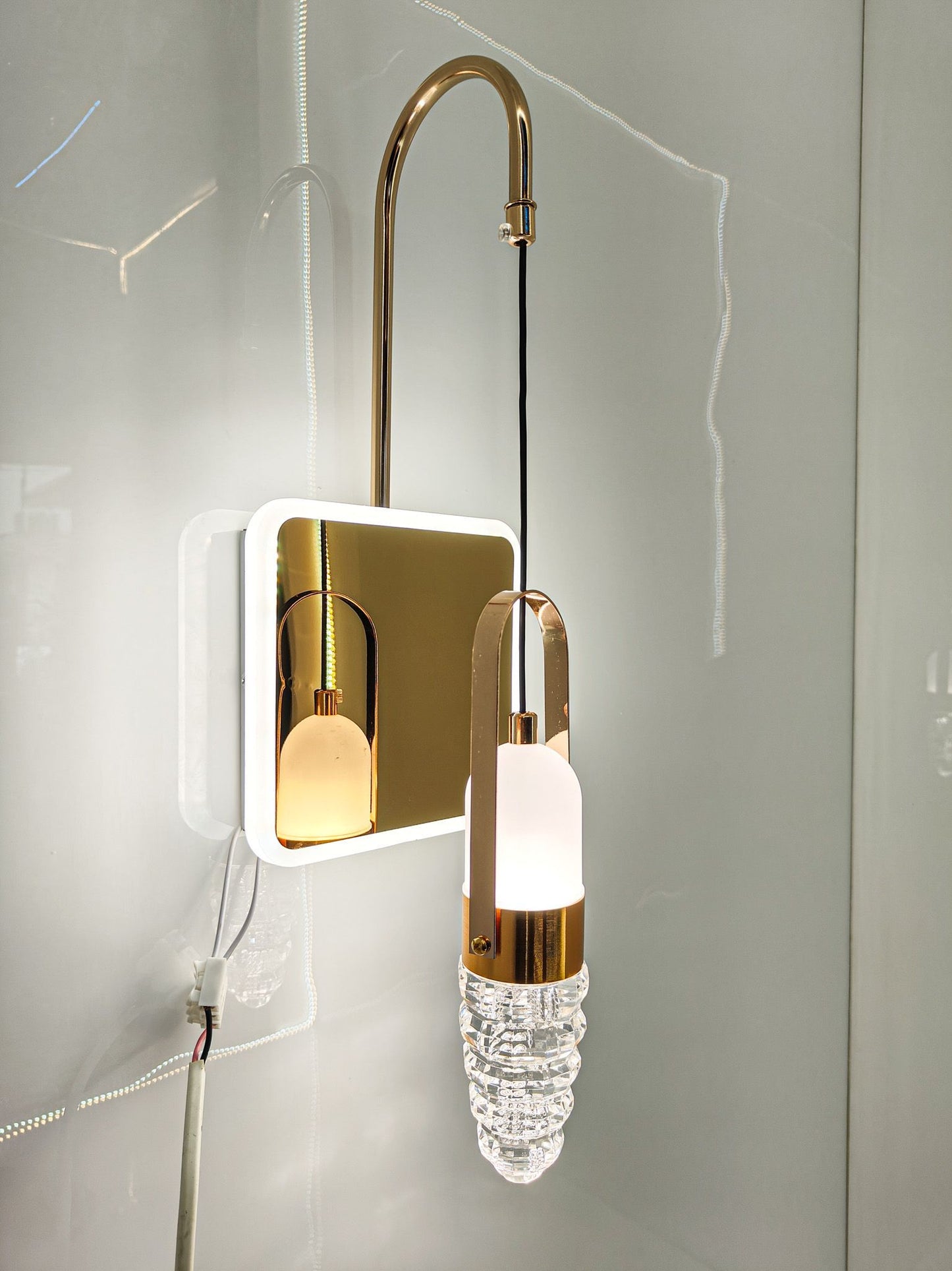 Swanart Modern Crystal Wall Sconce with LED Mirror - Elegant Bathroom Vanity Light Fixture with Gold Finish & Crystal Shade - Swanart