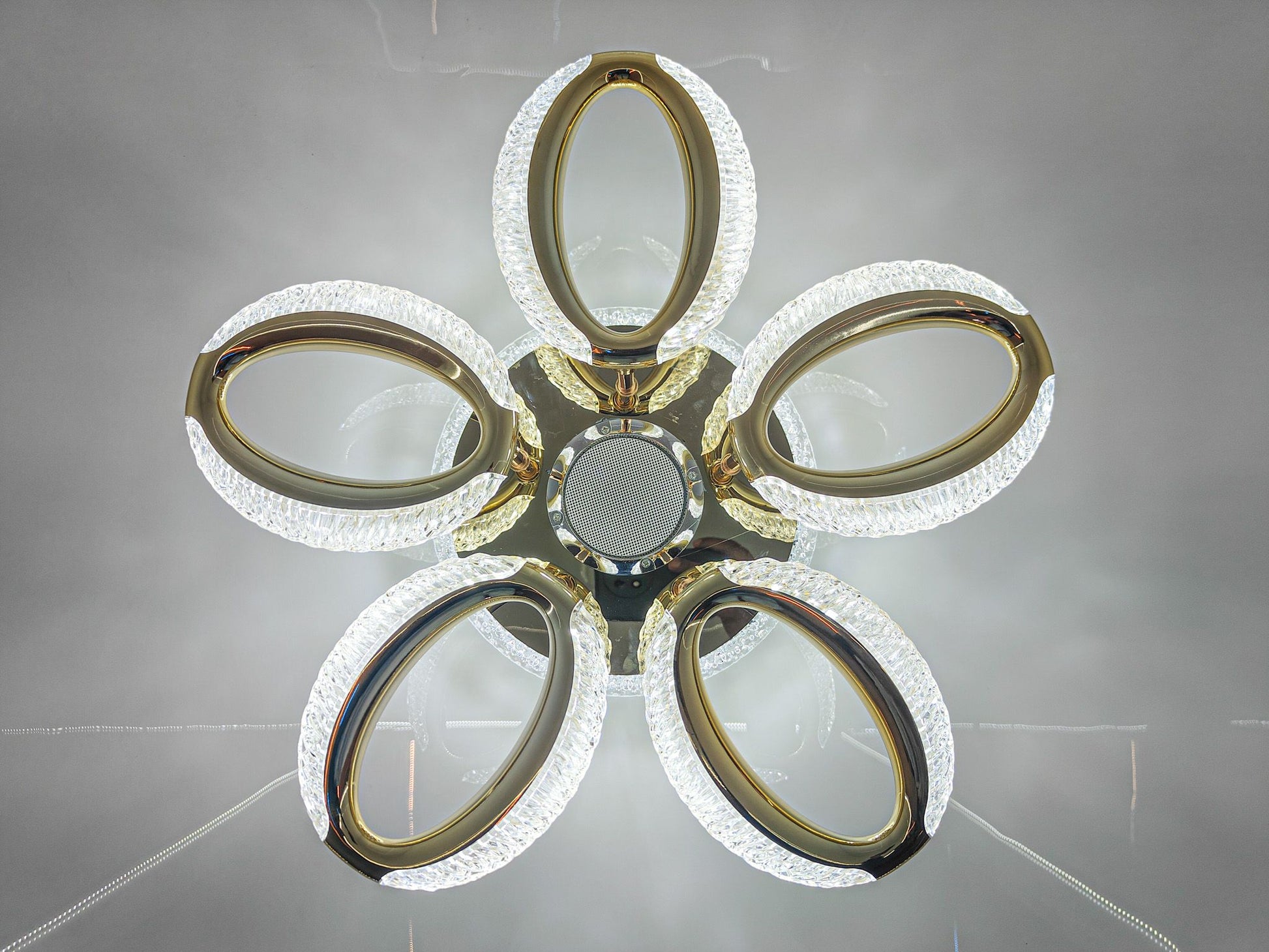 Swanart Modern LED Ceiling Light with Bluetooth Speaker & Remote Control | Dimmable 46cm Smart Flush Mount Fixture for Living Room, Bedroom & Dining | Elegant Gold Finish Ambient Lighting - Swanart