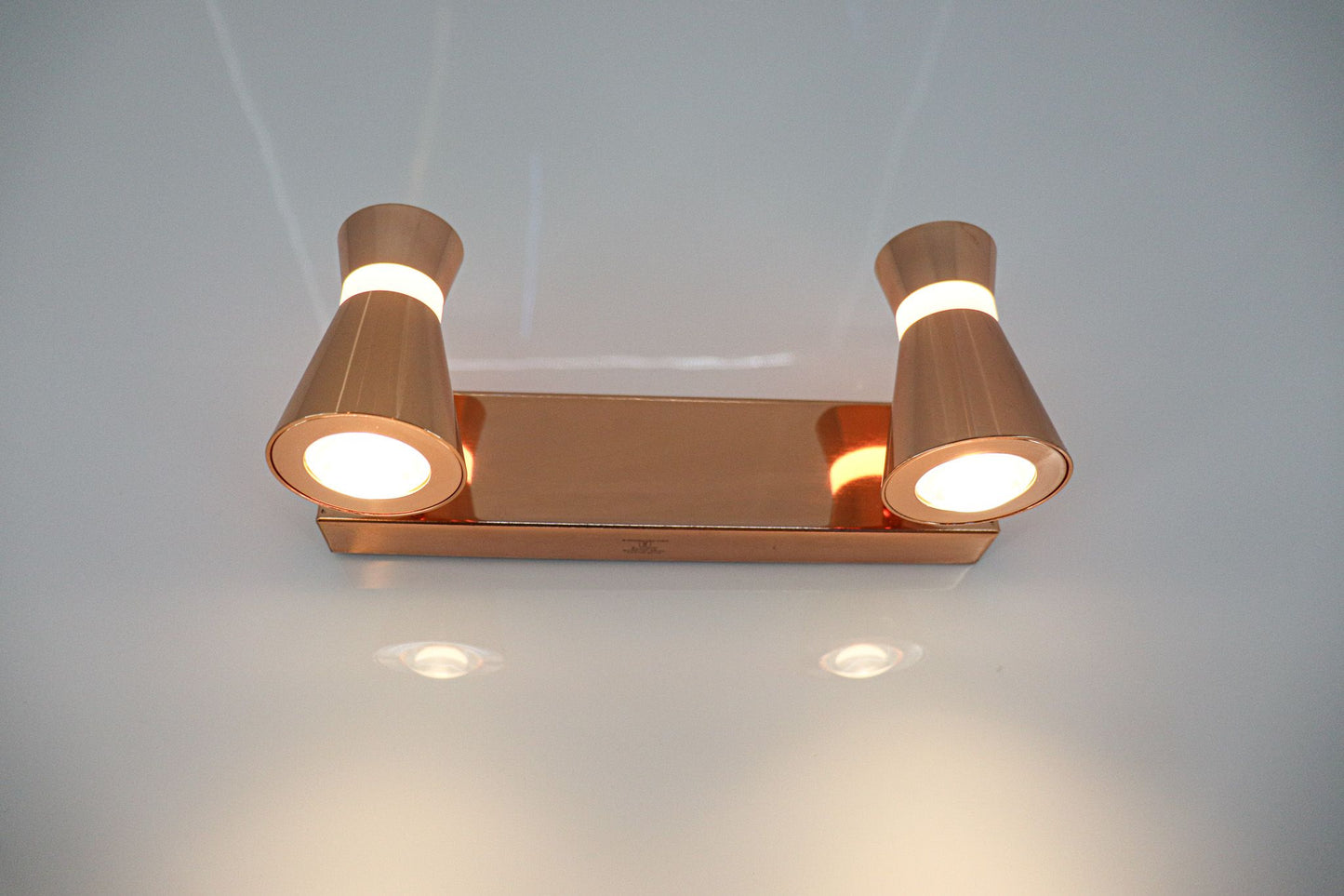 Swanart Luxurious Rose Gold 3-in-1 LED Wall Spot Light – Versatile 8 Watt, Color Changing Lighting Fixture for Pictures, Displays, and Mirrors - Swanart