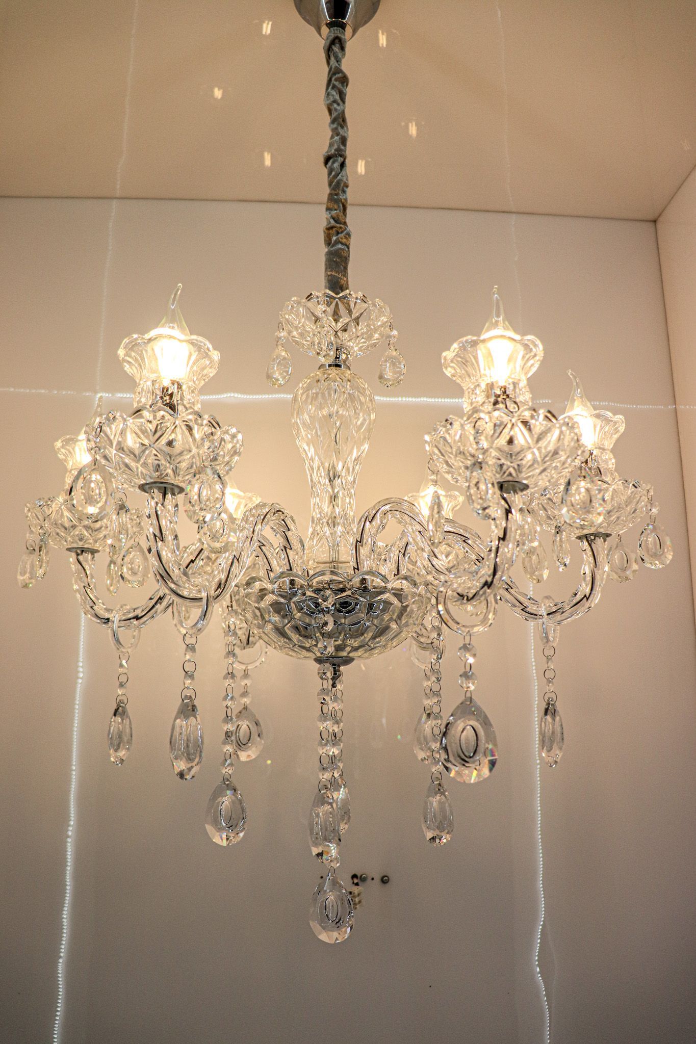 Swanart Elegant K9 Crystal Italian Chandelier Light – Luxurious 6-Light Ceiling Fixture, Modern European Design for Living Room, Dining, and Bedroom - Swanart