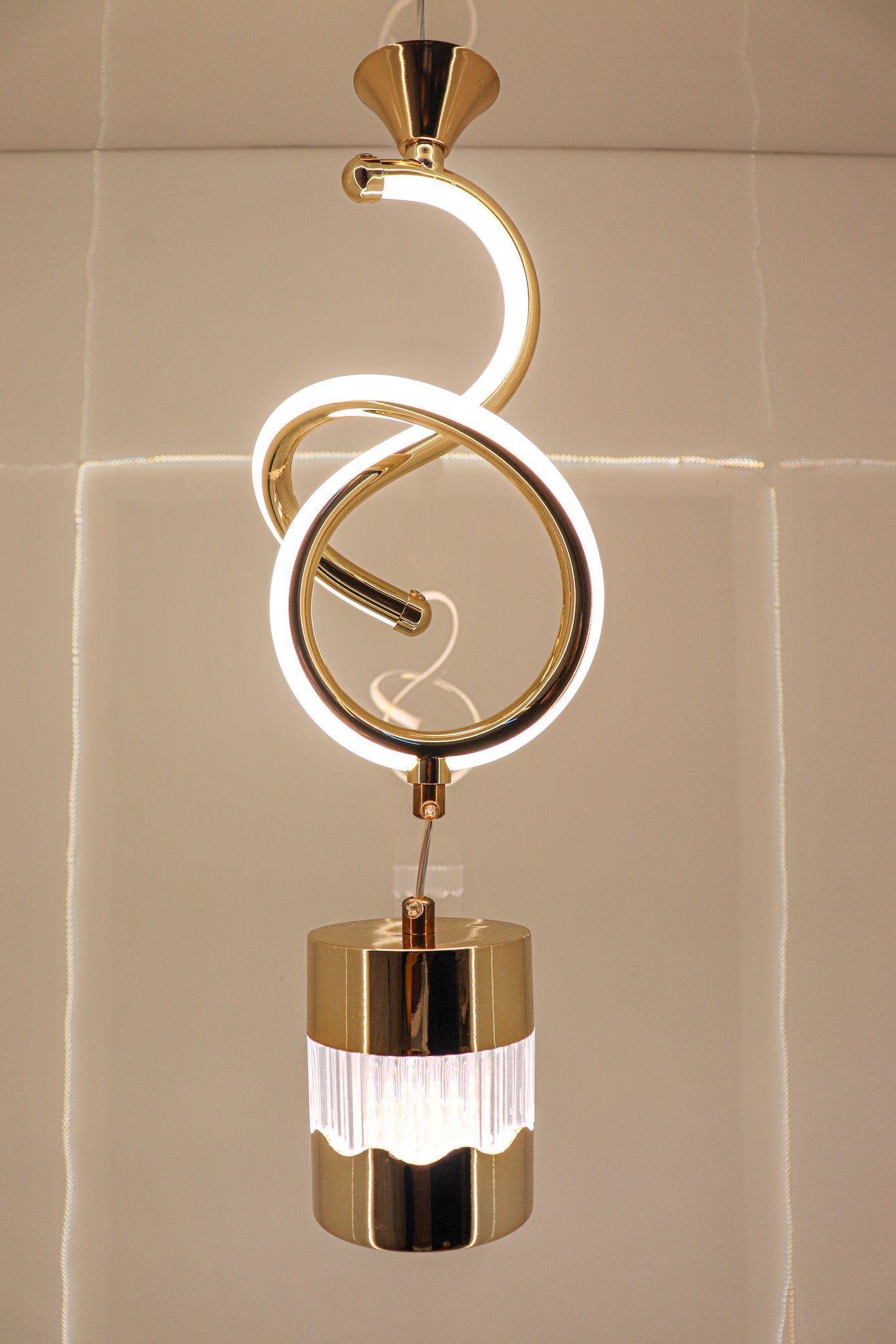 Swanart Modern Gold Spiral Pendant Light - Stylish LED Hanging Lamp with Crystal Accent and Adjustable Height, Perfect for Dining Rooms, Living Rooms, and Bedrooms - Swanart