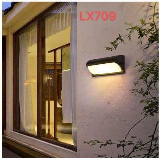 Sleek Black Outdoor LED Wall Light – Modern Exterior Lighting - Swanart